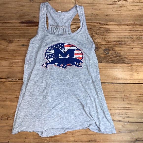 Bundle of 4 Small Athletic Tank Tops - Picture 4 of 9